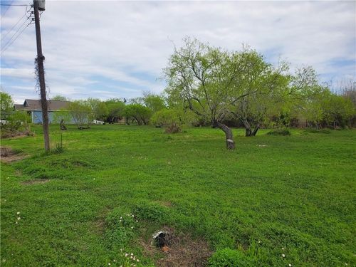 410/412 2nd Street, Bayside, TX, 78340 | Card Image