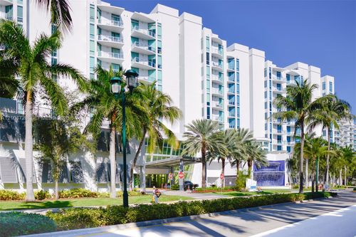 516-3029 Ne 188th St, Aventura, FL, 33180 | Card Image