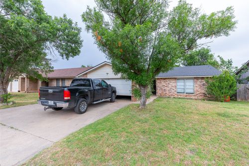 1702 Chachalaca Ln, Abilene, TX, 79605-5467 | Card Image