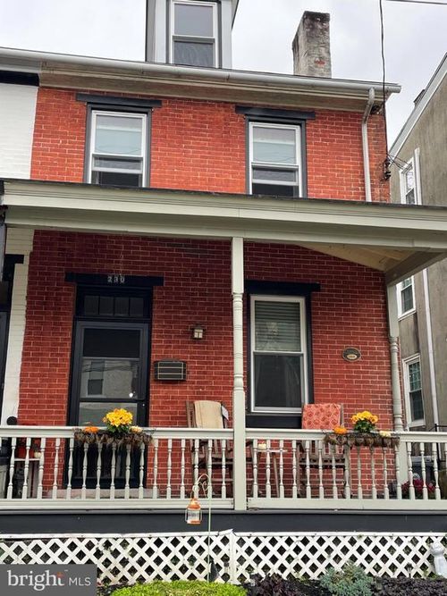 230 Morgan St, PHOENIXVILLE, PA, 19460-3528 | Card Image