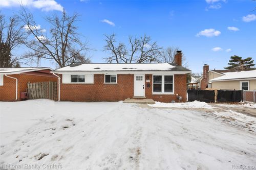 2341 Treadwell St, Westland, MI, 48186-3916 | Card Image