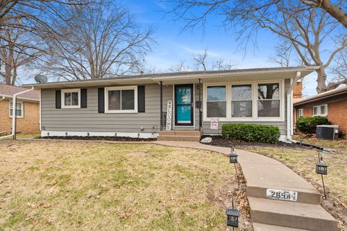 2654 Fillmore Ln, Davenport, IA, 52804-1712 | Card Image
