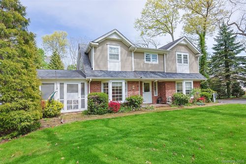 24 Timberline Dr, Huntington, NY, 11743-5145 | Card Image