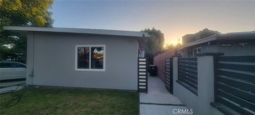 7735 Rhea Ave, Reseda, CA, 91335-1823 | Card Image