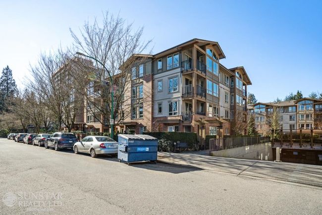 209 - 2601 Whiteley Court, Condo with 2 bedrooms, 0 bathrooms and 2 parking in North Vancouver BC | Image 1