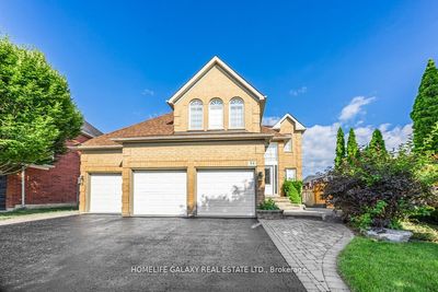 98 Wetherburn Dr, House other with 4 bedrooms, 4 bathrooms and 9 parking in Whitby ON | Image 3