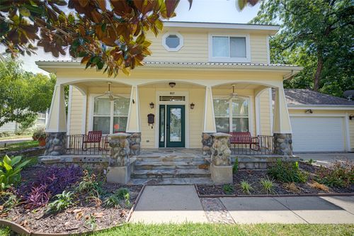807 Barnes Street, Mckinney, TX, 75069 | Card Image