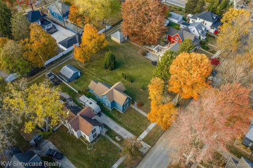 80 Moross St, Mount Clemens, MI, 48043-2210 | Card Image