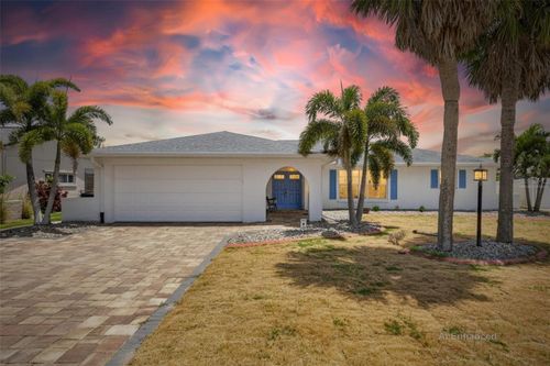 6305 Cottonwood Ln, APOLLO BEACH, FL, 33572-2322 | Card Image