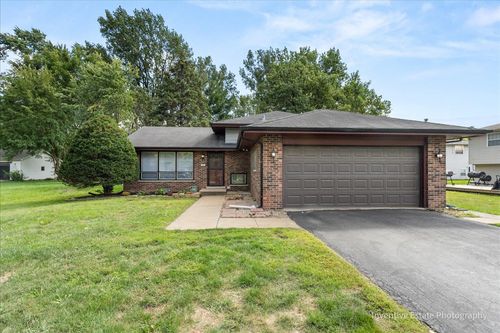 1321 172nd St, East Hazel Crest, IL, 60429-1913 | Card Image