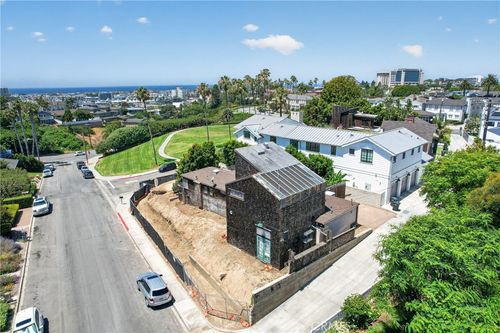2700 Cliff, Newport Beach, CA, 92663 | Card Image