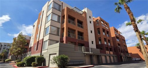 305-31 E Agate Ave, Las Vegas, NV, 89123-6071 | Card Image