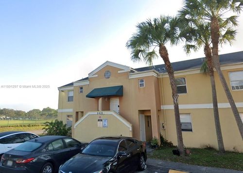 apt-102-2421 Nw 56th Ave, Lauderhill, FL, 33313-3041 | Card Image