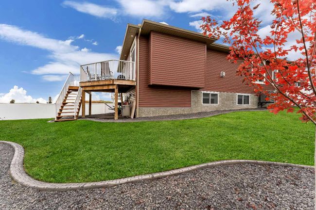 1067 Stevens Place, Home with 3 bedrooms, 3 bathrooms and 4 parking in Crossfield AB | Image 27