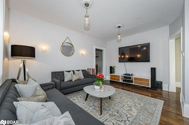 168 Paisley St, House other with 3 bedrooms, 1 bathrooms and 4 parking in Guelph ON | Image 18
