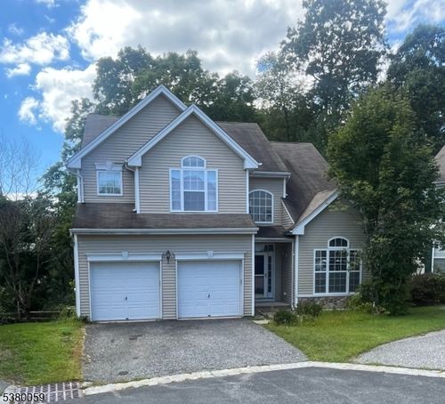 51 Winding Hill Dr, Hackettstown, NJ, 07840-5675 | Card Image