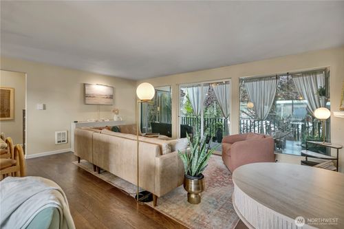 33-10430 Gravelly Lake Dr Sw, Lakewood, WA, 98499-5000 | Card Image