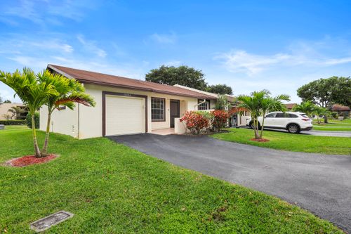 16004 Laurel Oak Cir, Delray Beach, FL, 33484-5543 | Card Image