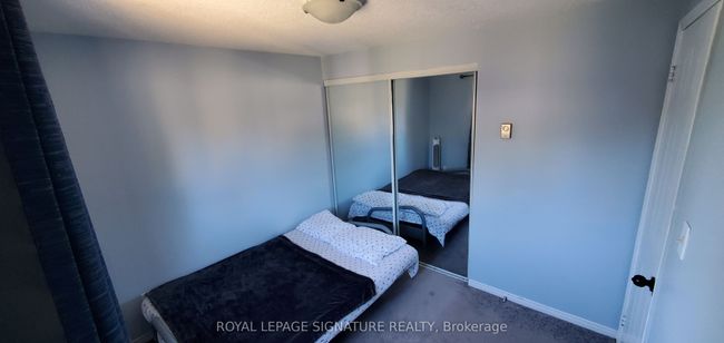 3 - 1605 Charles St, Condo with 3 bedrooms, 1 bathrooms and 1 parking in Whitby ON | Image 4