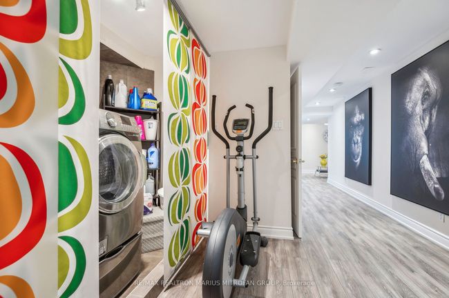 8 Louana Cres, Condo with 4 bedrooms, 4 bathrooms and 2 parking in Vaughan ON | Image 45