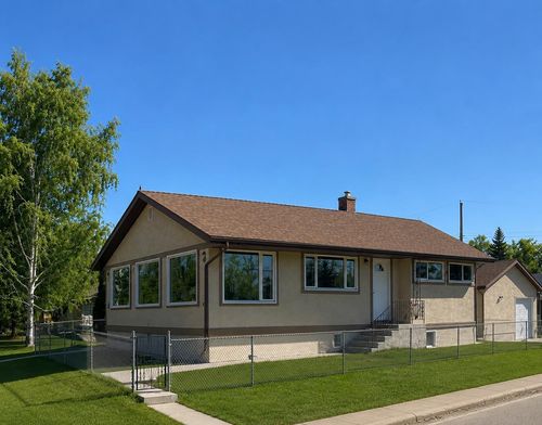 7224 21 St Se, Calgary, AB, T2C0V1 | Card Image