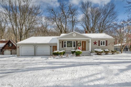 7045 Case Road, North Ridgeville, OH, 44039 | Card Image