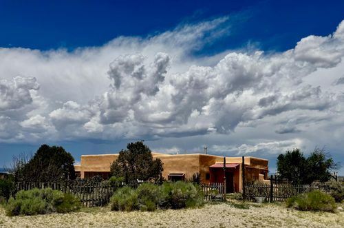 148 W Romero Rd, Ranchos de Taos, NM, 87557-8726 | Card Image