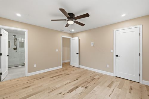 15 Walton Rd, Plaistow, NH, 03865-2115 | Card Image