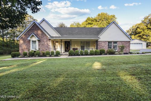 5515 Jordan Dr, Horn Lake, MS, 38637-9673 | Card Image