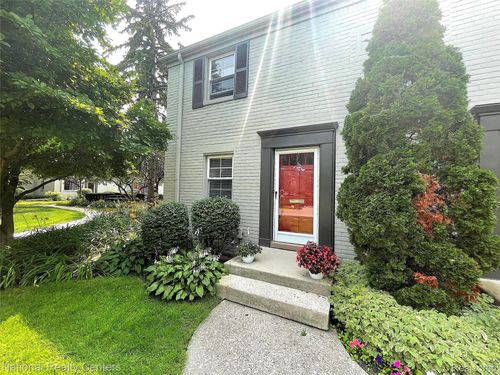1704 Graefield Rd, Birmingham, MI, 48009-5846 | Card Image