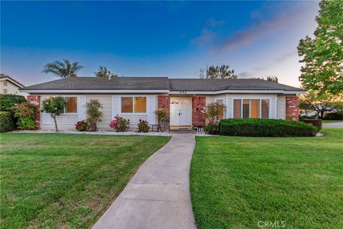 1096 Foxenwood Dr, Santa Maria, CA, 93455-4117 | Card Image