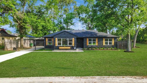 5419 N Crooked Creek Dr, Houston, TX, 77017-7109 | Card Image