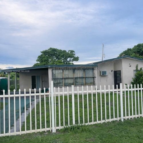 631 Jann Ave, Opa-Locka, FL, 33054-3310 | Card Image