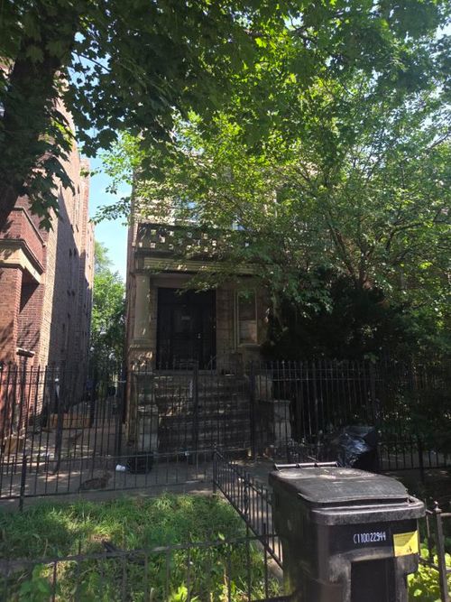 3944 W Gladys Ave, Chicago, IL, 60624-3119 | Card Image