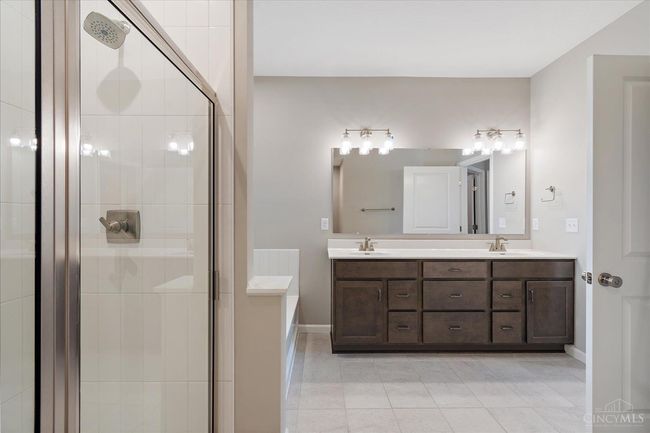 471 Valhalla Court, Condo with 2 bedrooms, 3 bathrooms and null parking in Turtle Creek Twp OH | Image 25