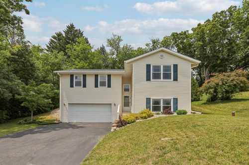 34116 Valley Drive, Burlington, WI, 53105 | Card Image