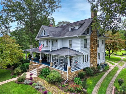 1194 Main St, Andrews, NC, 28901-7001 | Card Image