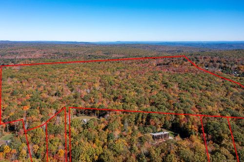 20 Edgerton Rd, West Granby, CT, 06090-1515 | Card Image