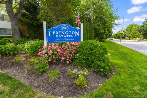 12e-200 Lexington Ave, Oyster Bay, NY, 11771-2194 | Card Image