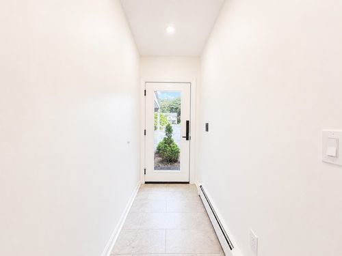 41-40 Wolf Rd, Lebanon, NH, 03766-1946 | Card Image