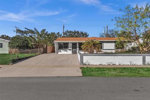 b-7041 Raleigh St, Hollywood, FL, 33024-2841 | Card Image