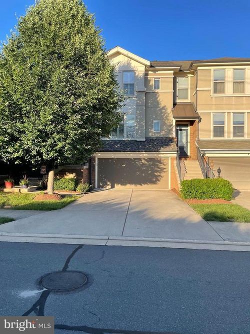 23294 Evening Primrose Sq, BRAMBLETON, VA, 20148-6870 | Card Image