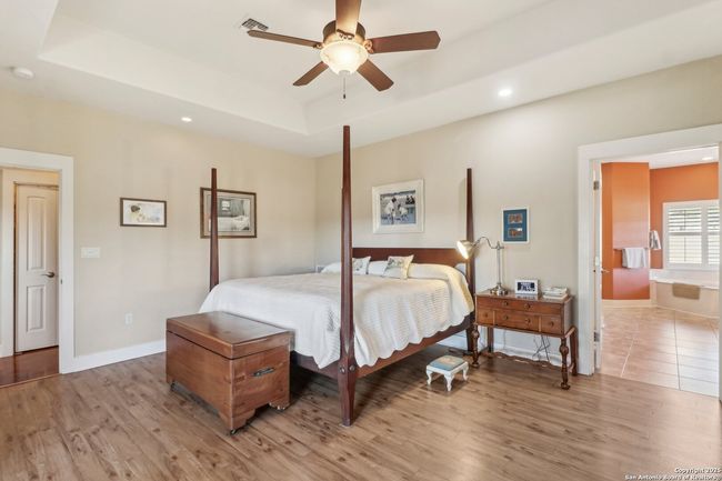 221 Cypress Estates Pkwy, House other with 3 bedrooms, 2 bathrooms and null parking in Ingram TX | Image 20