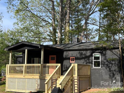 17 Springdale Ave, Asheville, NC, 28803-1212 | Card Image