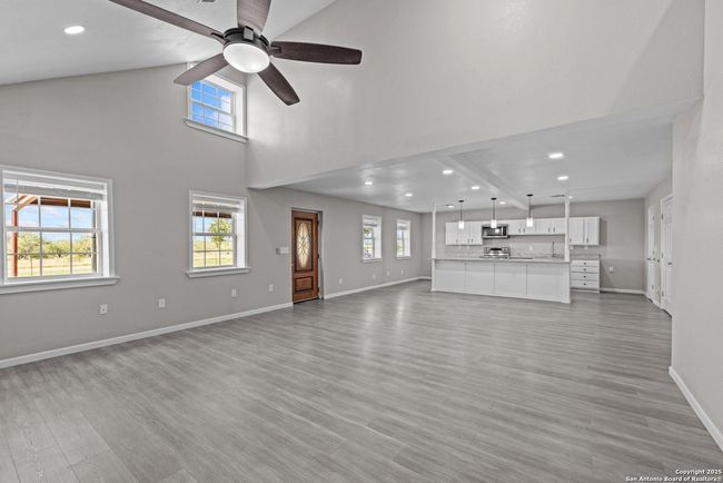 3041 Fm 3335, House other with 5 bedrooms, 3 bathrooms and null parking in Stockdale TX | Image 17