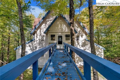 118 Overbrook Trl, Beech Mountain, NC, 28604-8144 | Card Image
