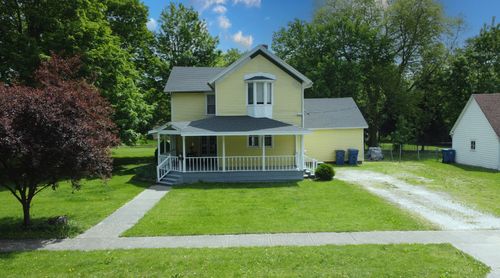 407 E Mulberry St, Watseka, IL, 60970-1729 | Card Image