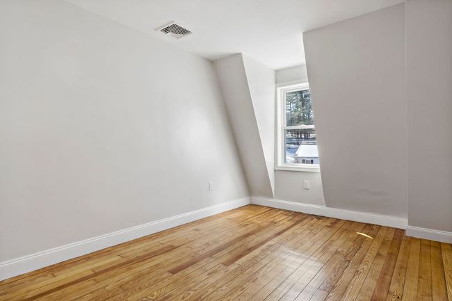 1 - 31 Farnum Pike, Condo with 3 bedrooms, 2 bathrooms and 2 parking in Smithfield RI | Image 18