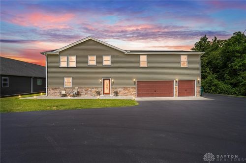 855 Quarry Rd, Jamestown, OH, 45335-1442 | Card Image