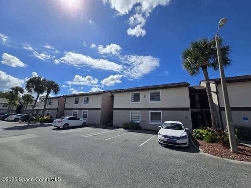 1052 Mollie Ln, Melbourne, FL, 32935-8975 | Card Image